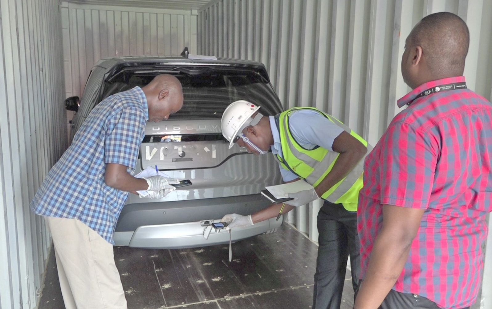 KRA seizes high-end vehicles at Mombasa Port